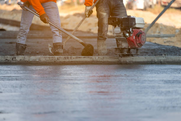 Best Custom Concrete Contractor  in Freemansburg, PA